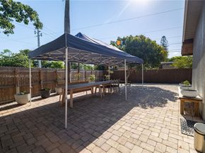 2950 NE 11th Ave, Pompano Beach FL 33064