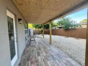 2950 NE 11th Ave, Pompano Beach FL 33064