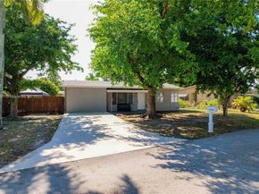 2950 NE 11th Ave, Pompano Beach FL 33064