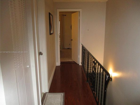 2831 Pierce St 205, Hollywood FL 33020
