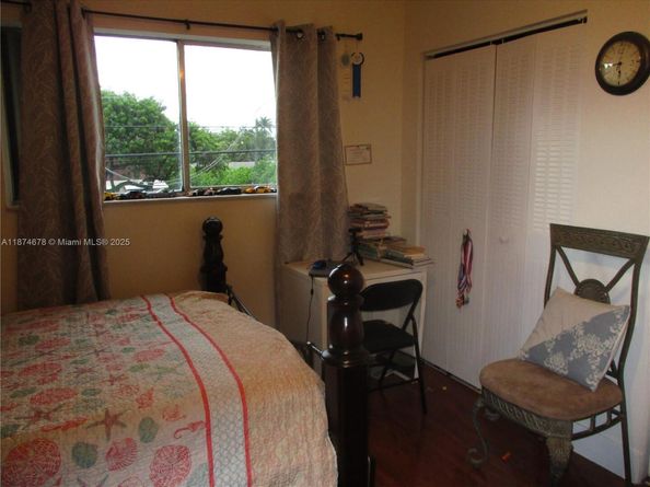 2831 Pierce St 205, Hollywood FL 33020