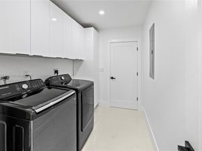 5000 Bayberry Ln, Tamarac FL 33319