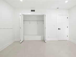 5000 Bayberry Ln, Tamarac FL 33319