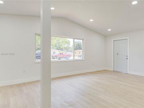 1516 NW 19th Ave, Fort Lauderdale FL 33311
