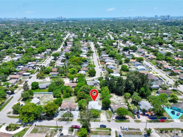 1516 NW 19th Ave, Fort Lauderdale FL 33311