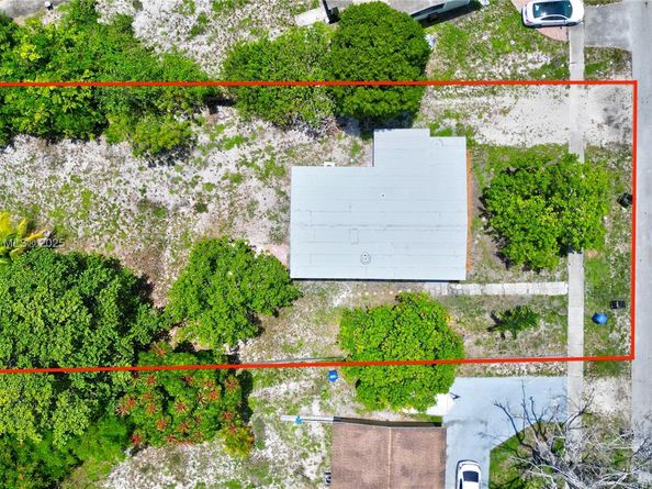1516 NW 19th Ave, Fort Lauderdale FL 33311