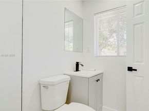 1516 NW 19th Ave, Fort Lauderdale FL 33311