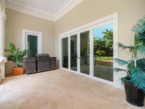 6890 SW 94th St, Pinecrest FL 33156