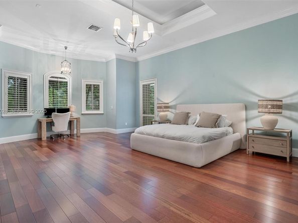 6890 SW 94th St, Pinecrest FL 33156