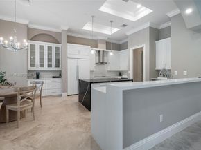 6890 SW 94th St, Pinecrest FL 33156