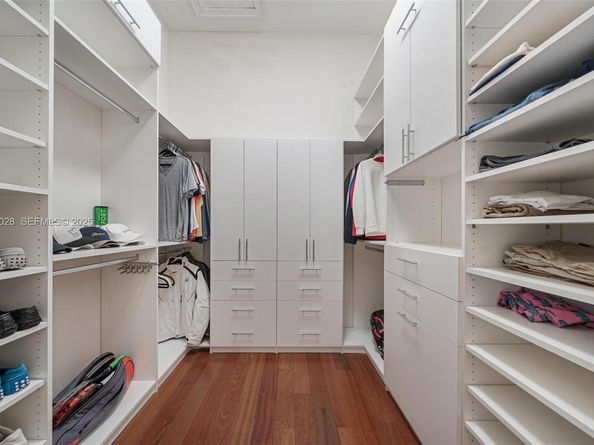 6890 SW 94th St, Pinecrest FL 33156