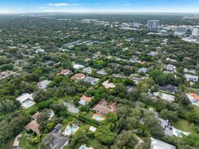 6890 SW 94th St, Pinecrest FL 33156