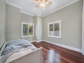 6890 SW 94th St, Pinecrest FL 33156