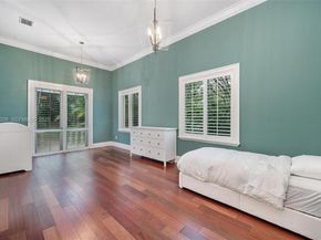 6890 SW 94th St, Pinecrest FL 33156