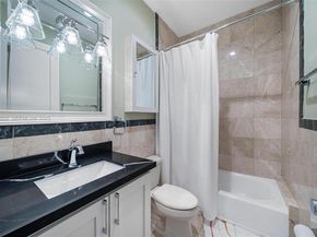 6890 SW 94th St, Pinecrest FL 33156