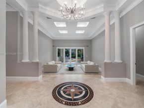 6890 SW 94th St, Pinecrest FL 33156