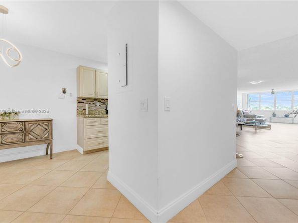 2521 NW 104th Ave 307, Sunrise FL 33322