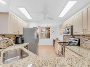 2521 NW 104th Ave 307, Sunrise FL 33322