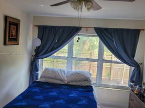 655 NE 122nd St, North Miami FL 33161