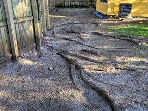 655 NE 122nd St, North Miami FL 33161