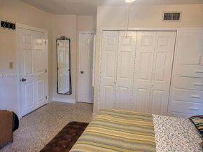 655 NE 122nd St, North Miami FL 33161