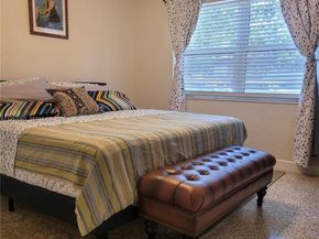 655 NE 122nd St, North Miami FL 33161