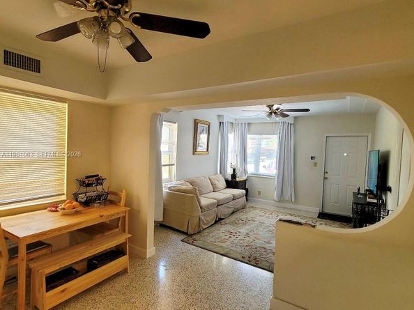 655 NE 122nd St, North Miami FL 33161