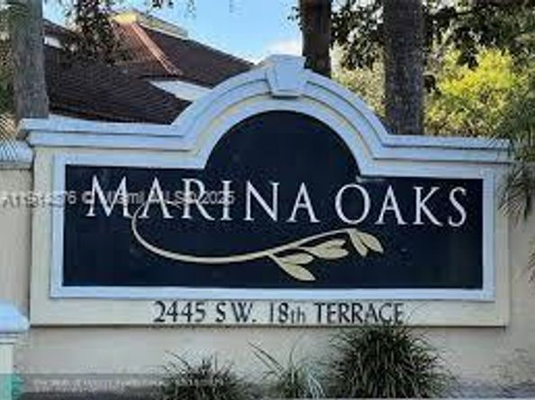 2445 SW 18th Ter 113, Fort Lauderdale FL 33315