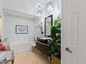 3530 Mystic Pointe Dr 114, Aventura FL 33180