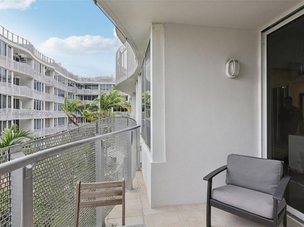 2155 Washington Ct 303, Miami Beach FL 33139