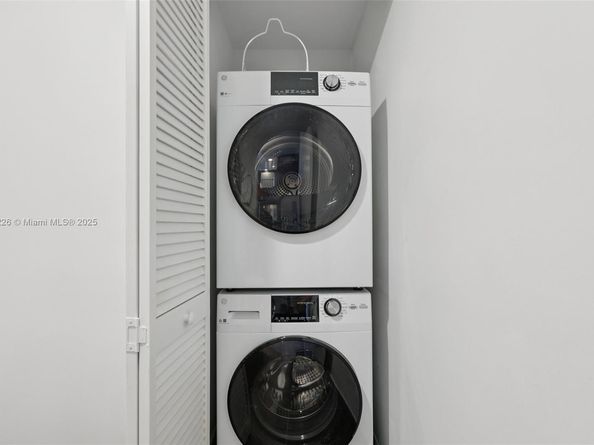 2155 Washington Ct 303, Miami Beach FL 33139