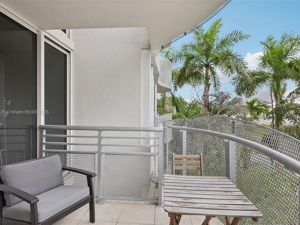 2155 Washington Ct 303, Miami Beach FL 33139