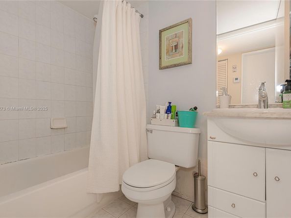 7611 SW 153rd Ct 105, Miami FL 33193