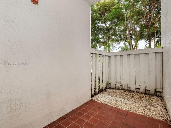 7611 SW 153rd Ct 105, Miami FL 33193