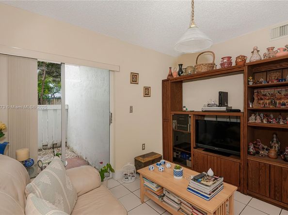 7611 SW 153rd Ct 105, Miami FL 33193