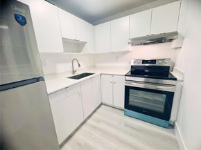 6095 W 18th Ave S219, Hialeah FL 33012