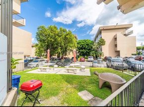 830 NW 87t ave 303, Miami FL 33172