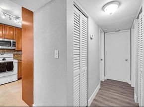 830 NW 87t ave 303, Miami FL 33172