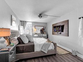 830 NW 87t ave 303, Miami FL 33172