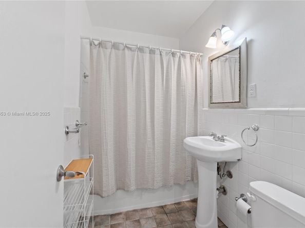 6580 Santona St A42, Coral Gables FL 33146