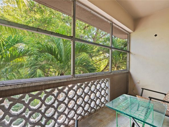 6580 Santona St A42, Coral Gables FL 33146