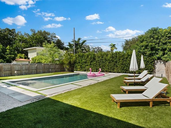 861 NE 82nd St, Miami FL 33138