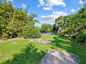 2243 Cleveland St, Hollywood FL 33020