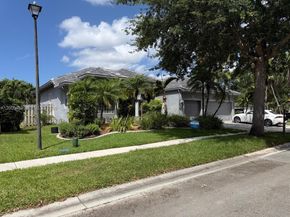 2242 NW 129th Ave, Pembroke Pines FL 33028