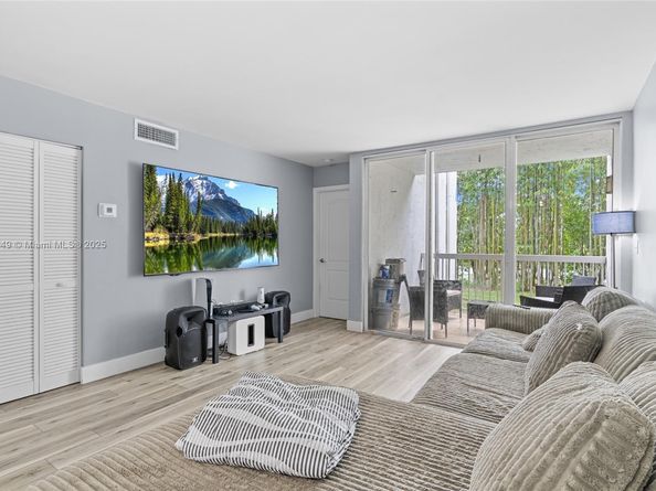 4624 NW 97th Pl 252, Doral FL 33178