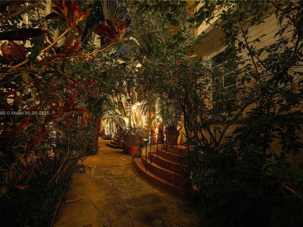 349 Meridian Ave B207, Miami Beach FL 33139