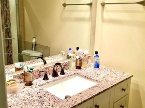 319 NE 14th Ave 602, Hallandale Beach FL 33009