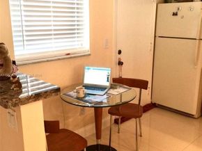 319 NE 14th Ave 602, Hallandale Beach FL 33009