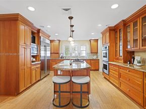 608 Middle River Dr, Fort Lauderdale FL 33304