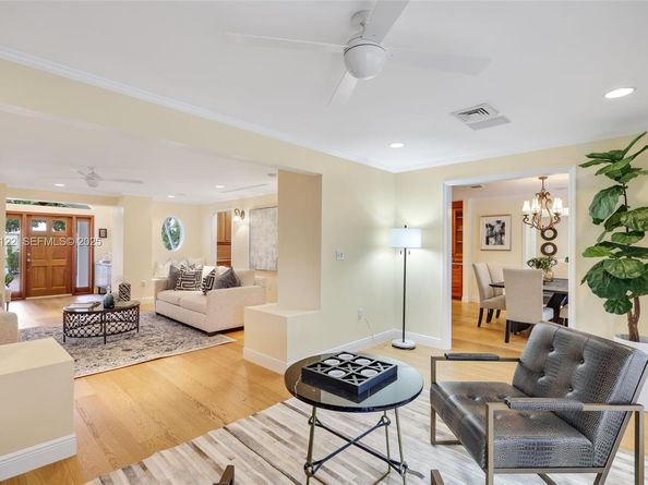 608 Middle River Dr, Fort Lauderdale FL 33304